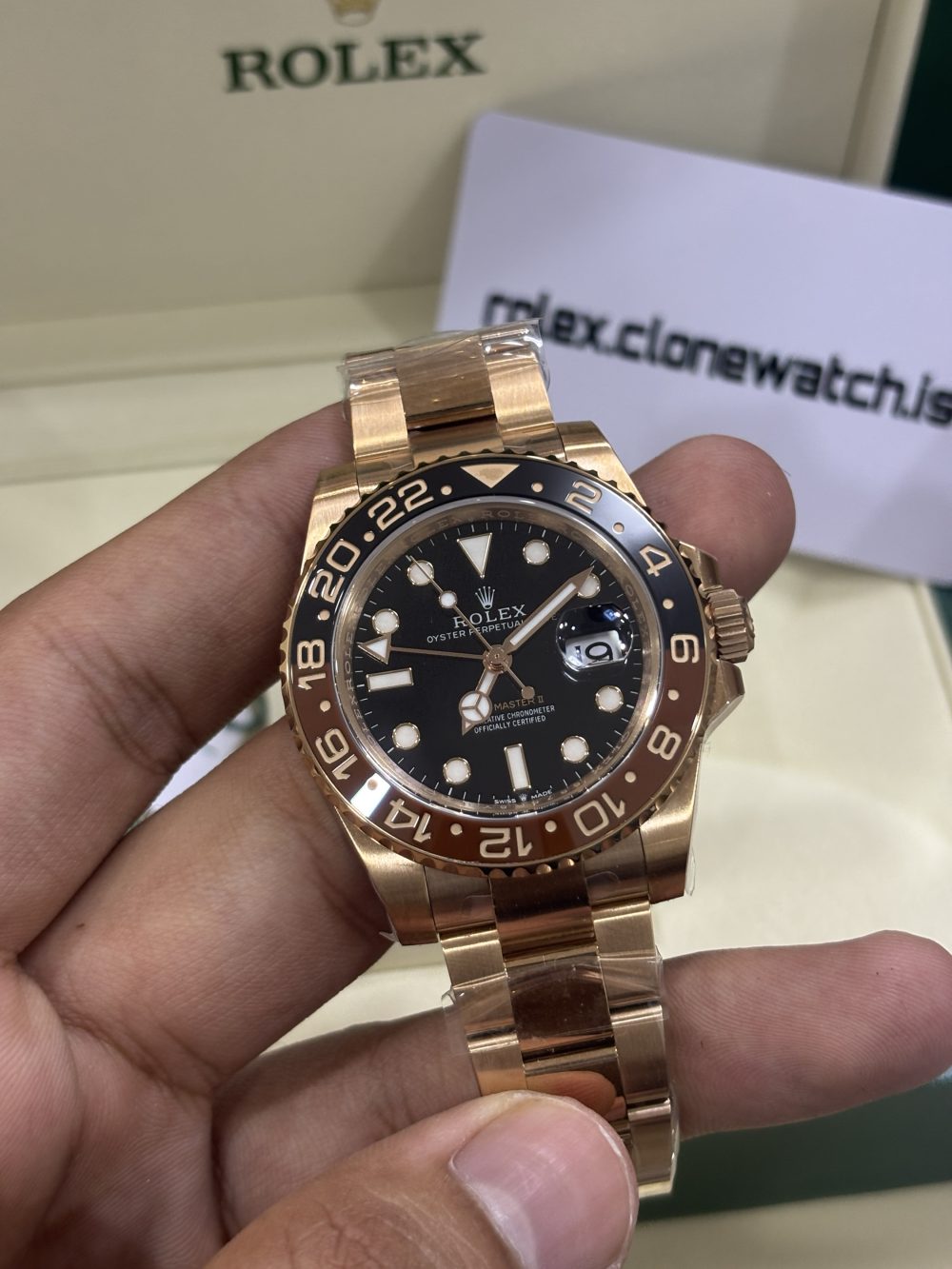Rolex GMT Master II Rootbeer Rose Gold 126715CHNR Super Clone