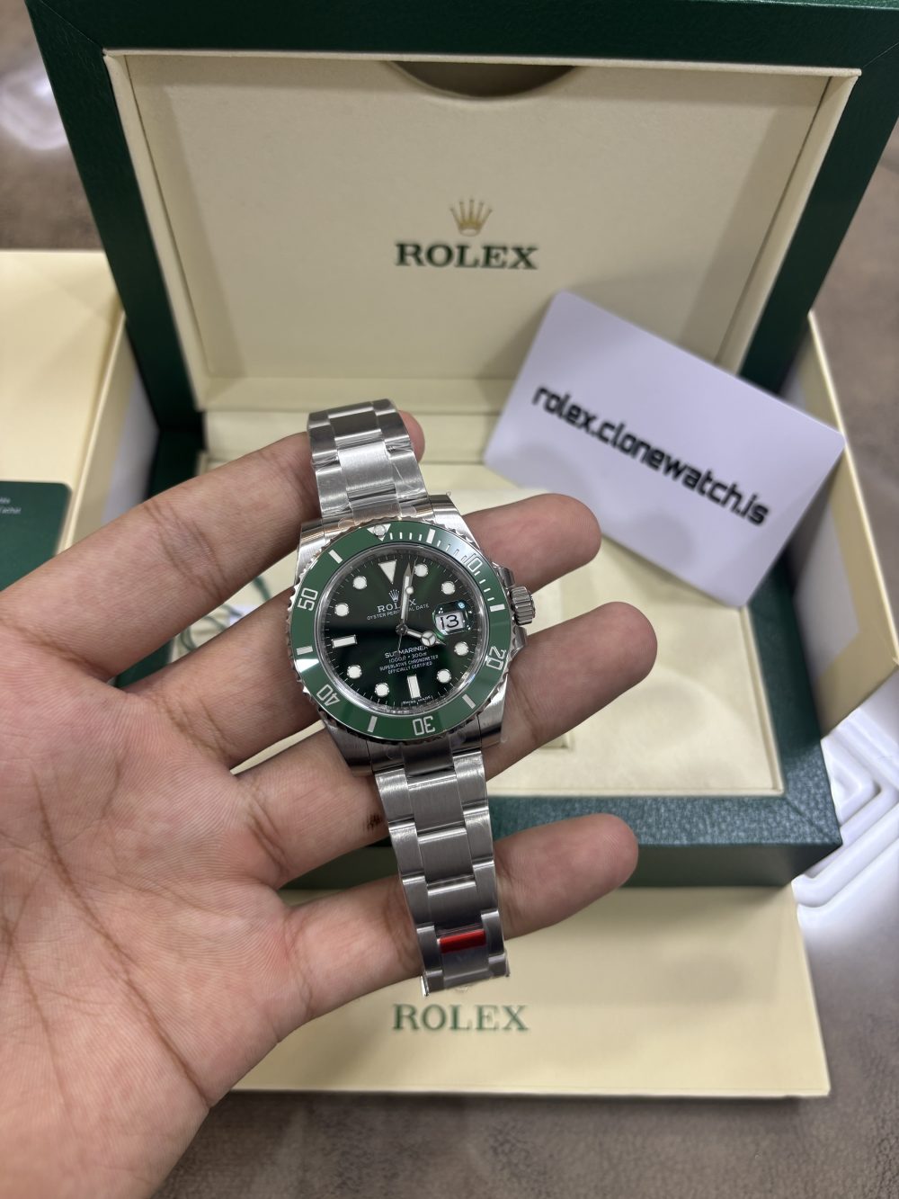 1:1 Best Fake Rolex Submariner Hulk Replica 116610 3235 Movement - Image 4