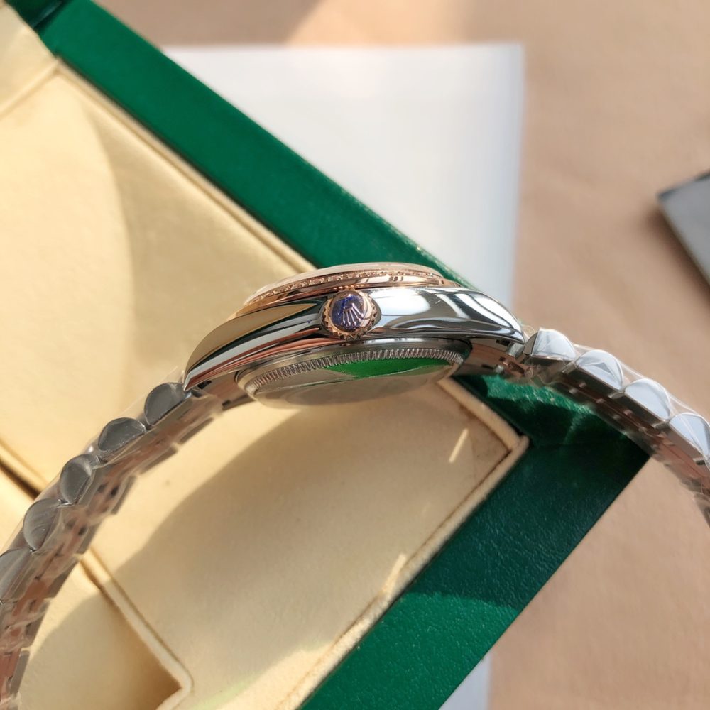 Rolex Ladies Datejust 28mm Green VS-Grade Diamond Bezel - Image 4