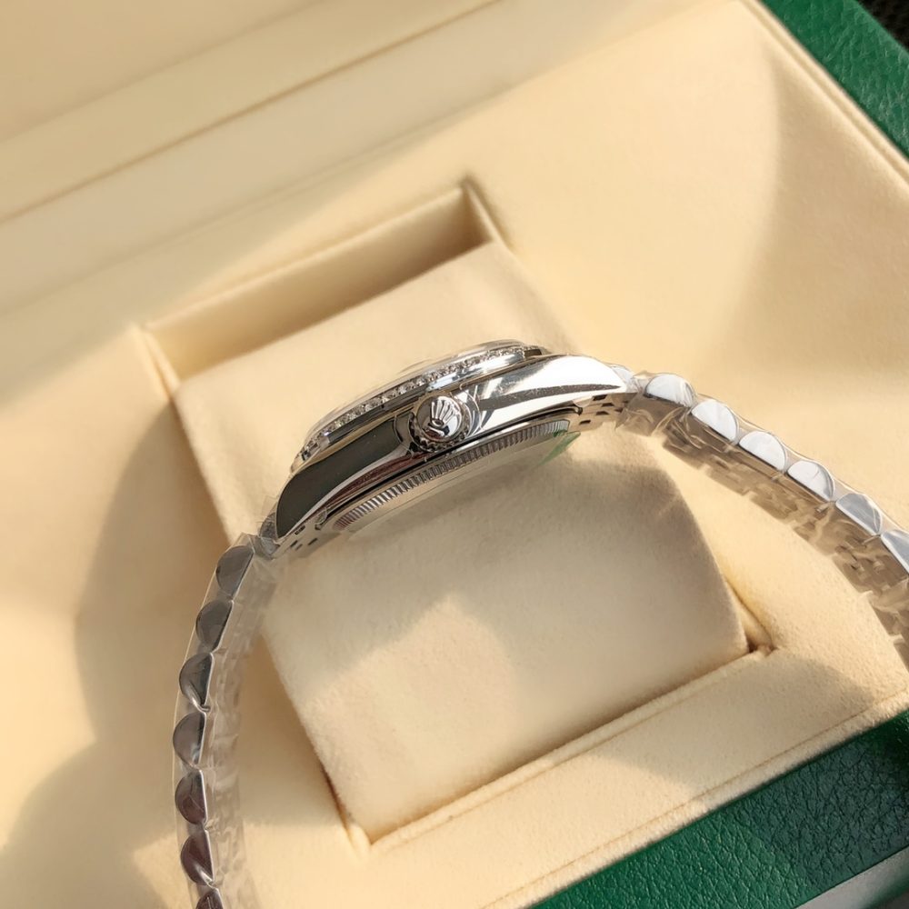 1:1 Fake Rolex Datejust Replica 31mm Floral Blue Diamond Dial - Image 5