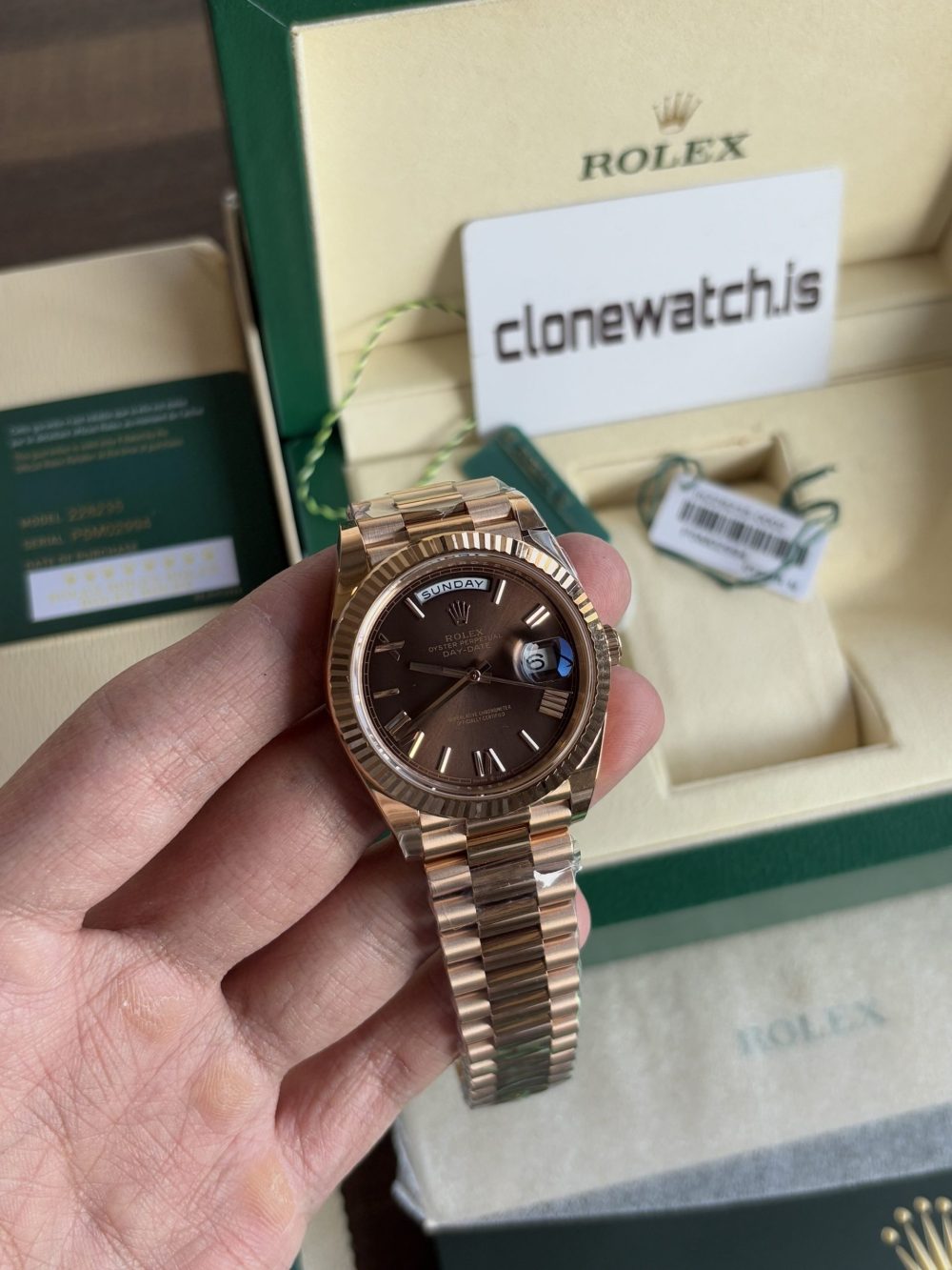 1:1 fake Rolex Day Date 40 Replica Everose Gold Chocolate Dial 228235 - Image 2
