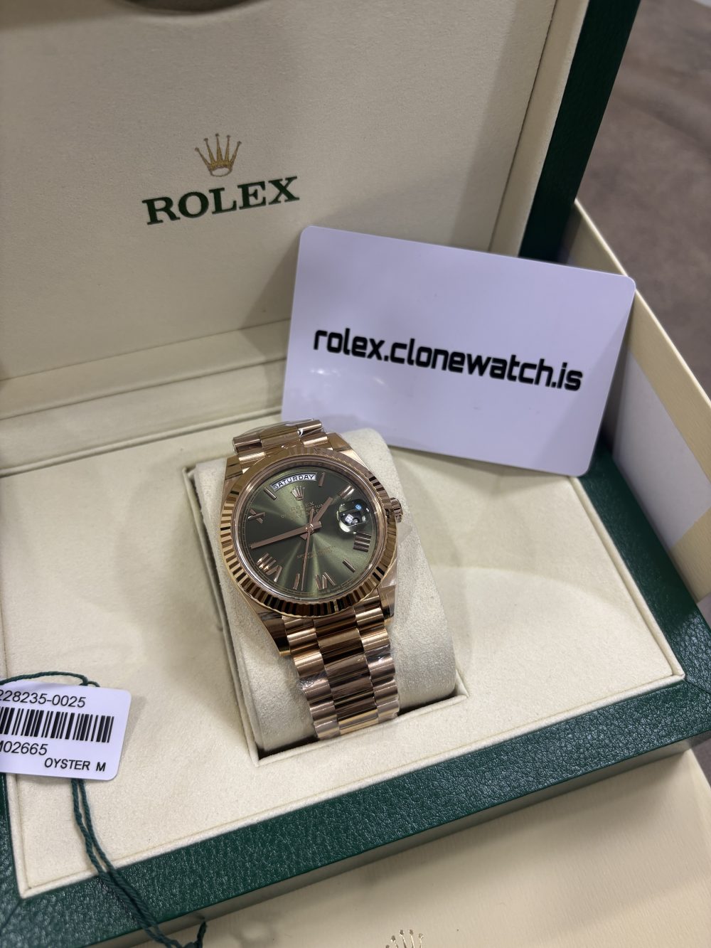 Top Grade Rolex Date 40 Everose Gold Olive Green 2285235 Dial - Image 2