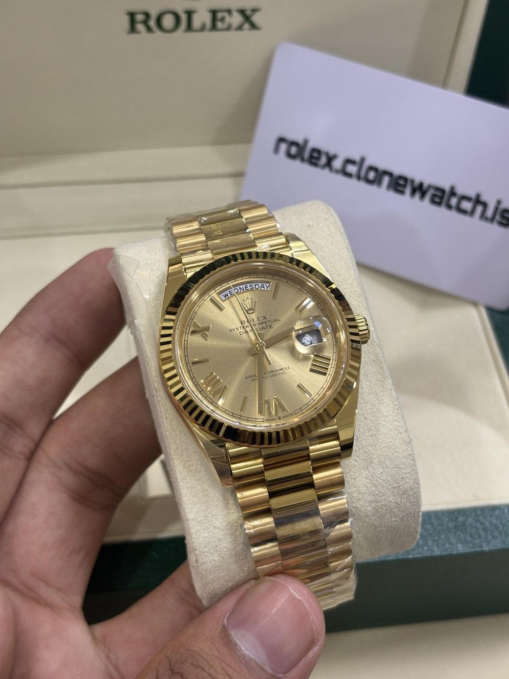 Superclone Rolex Day Date 40 228235 Yellow Gold Champange Dial